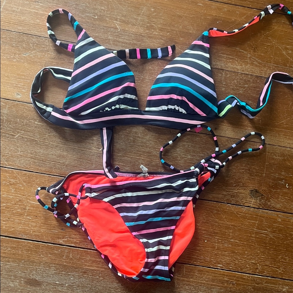 Victoria’s Secret S/M Bikini Set